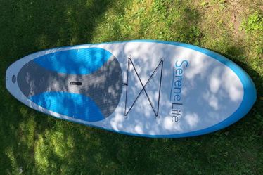 Inflatable stand up paddle board comes with paddle pump and carry case