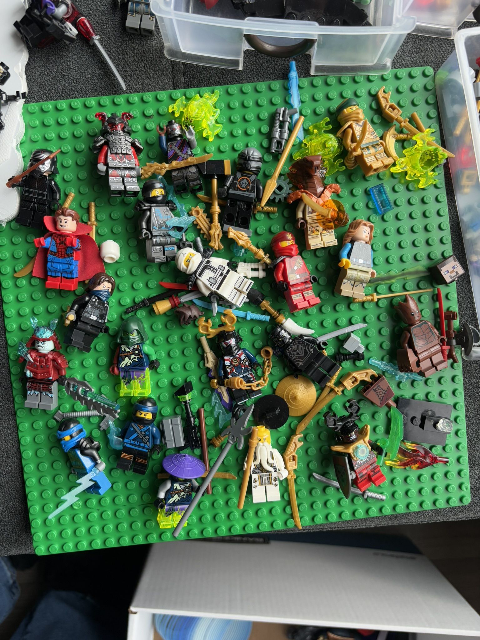 Lots of popular Lego action figures