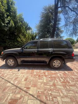 2000 Lexus LX 470