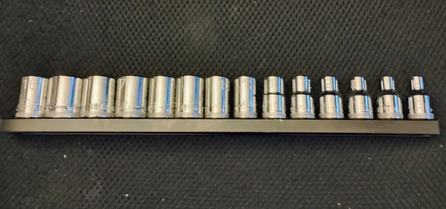 15 Piece MAC 1/2" Metric Socket Set