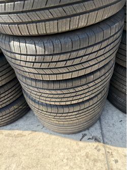 195 65 15 Michelin I sell this Seth of tires with 80% life the 4