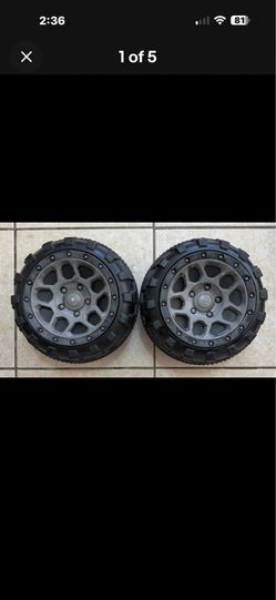 12V Ride on Truck Car Kids Power Wheels Rear Wheels With Hubcaps Set Used