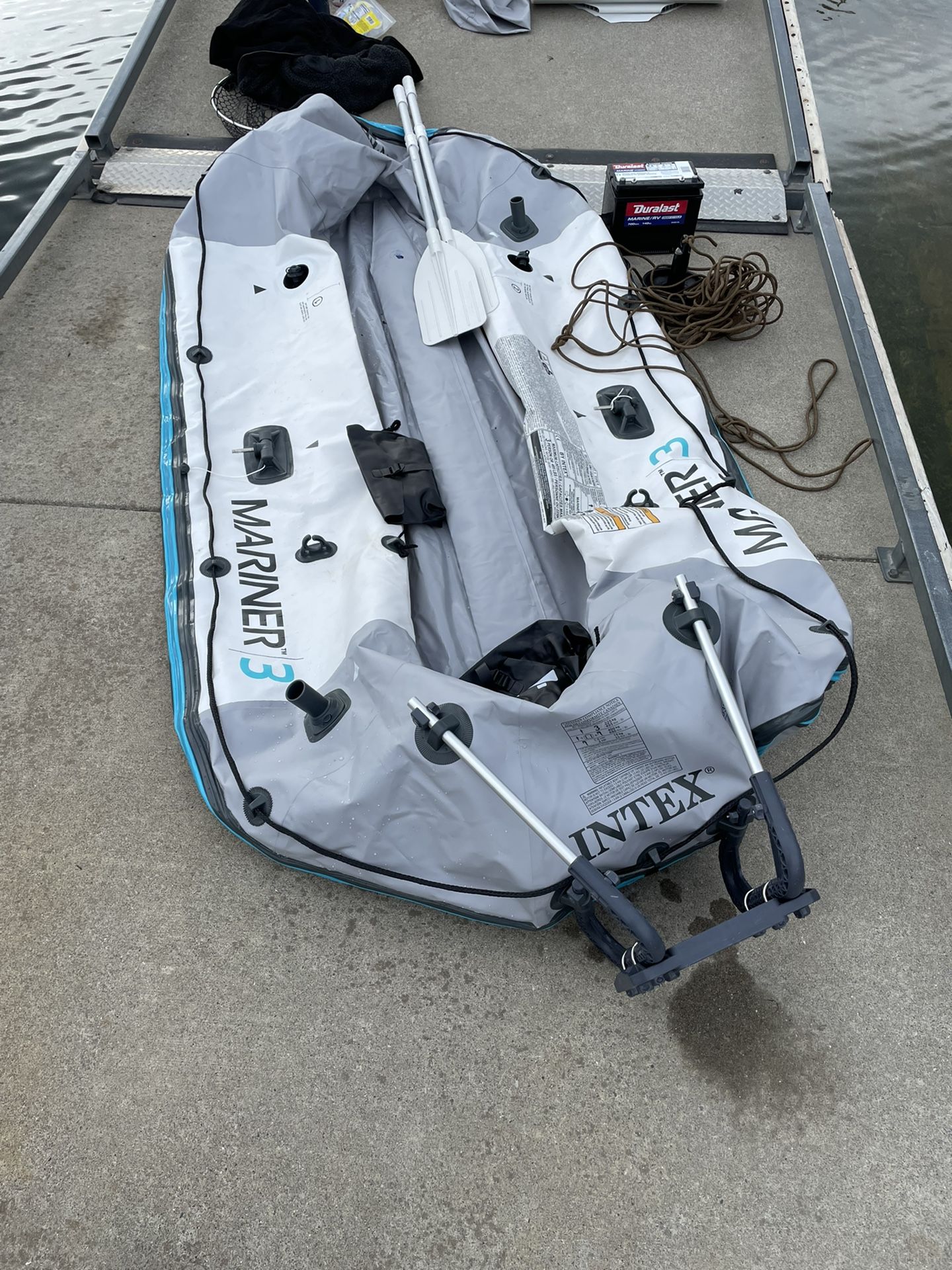 Intex Mariner 3 PVC Raft w/Minn Kota & Deep Cycle Battery Included!!