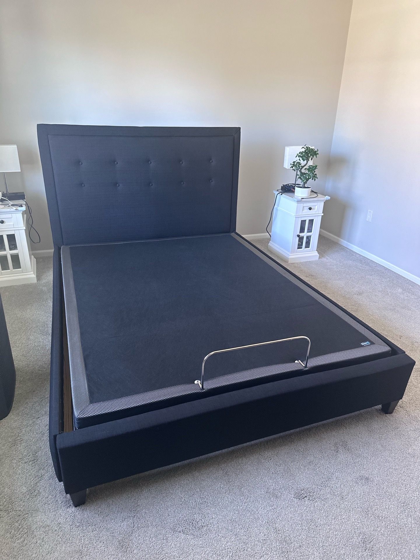 Queen Frame + adjustable base with remote + queen mattress included
