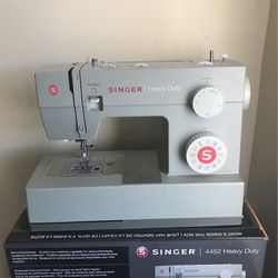Sinner Heavy Duty Sewing Machine (4452) for Sale in Philadelphia, PA -  OfferUp
