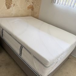 Mattress, Tempur- Pedic Cover.