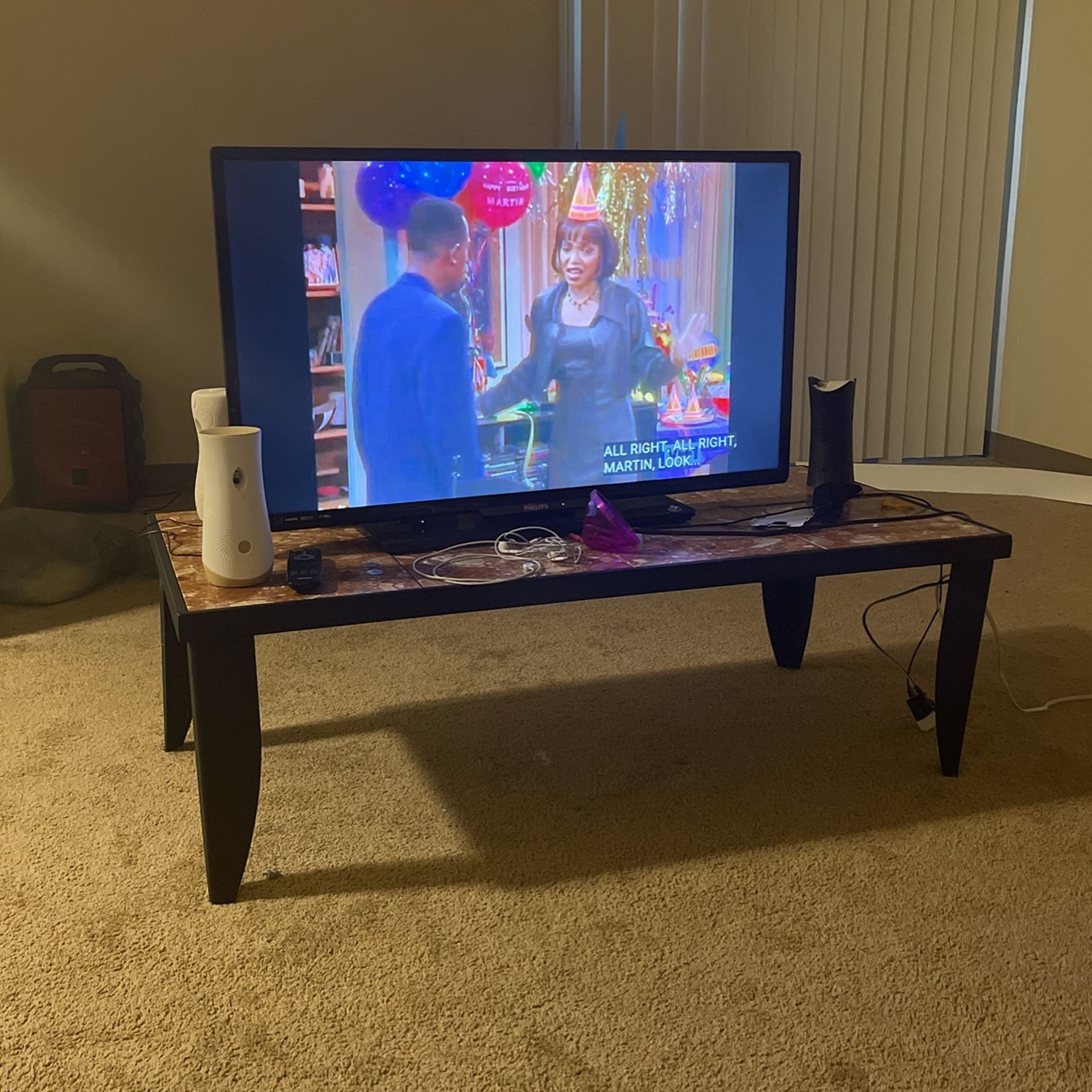 Tv For Sale 40”