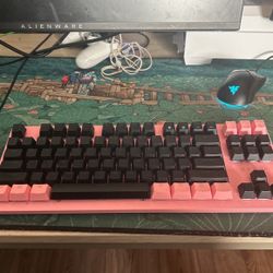 pink razor huntsman mini v2 tenkeyless