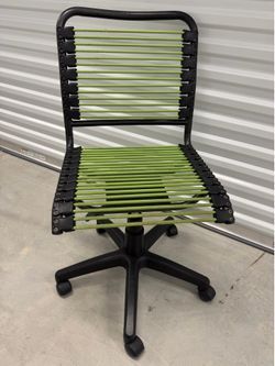 Green Bungee Swivel Task Chair – Used