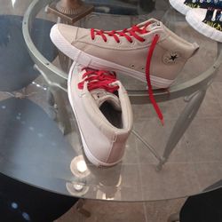 Chuck Taylor Converse