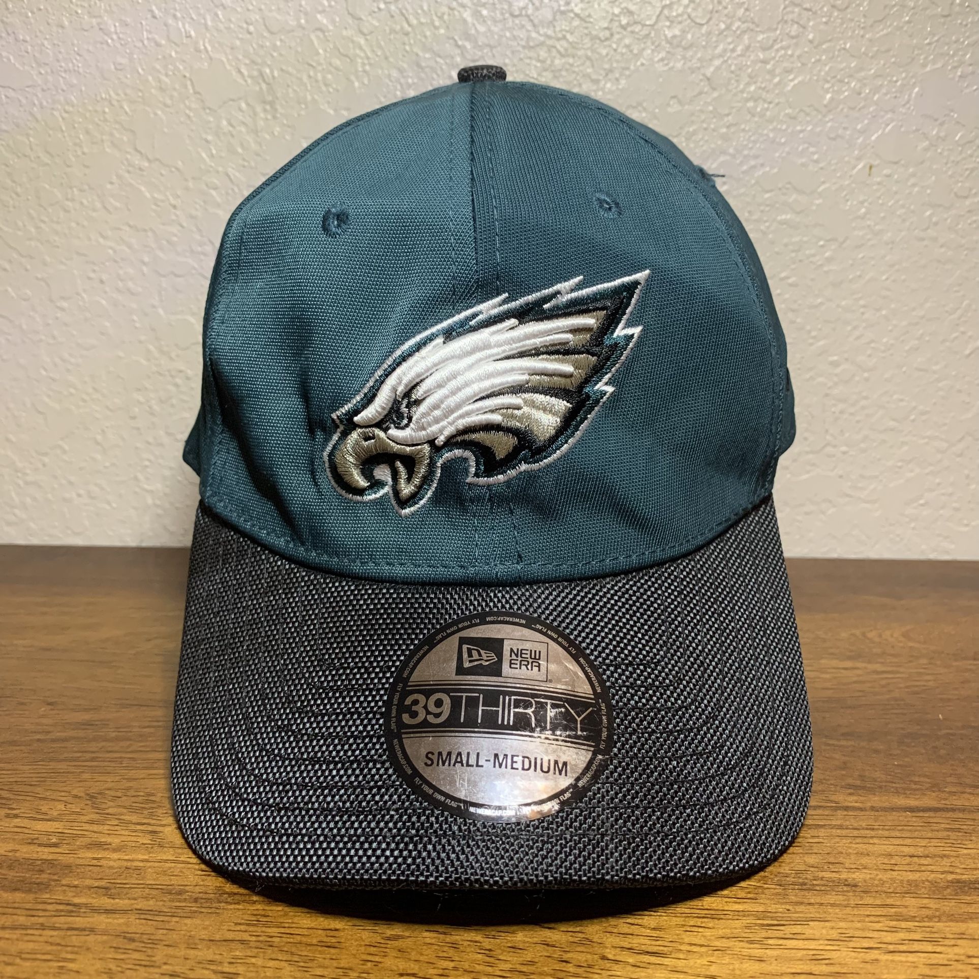 NFL Philadelphia Eagles NEW ERA 39THIRTY Hat Fitted Cap Sz S/M