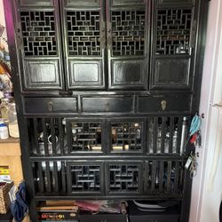 Oriental cabinet 