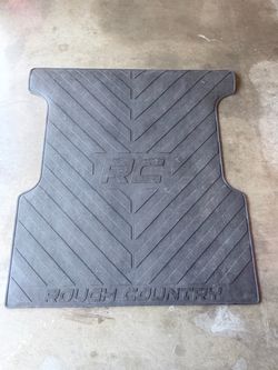 Toyota Tundra 5’5 Bed Rough Country Bed Mat