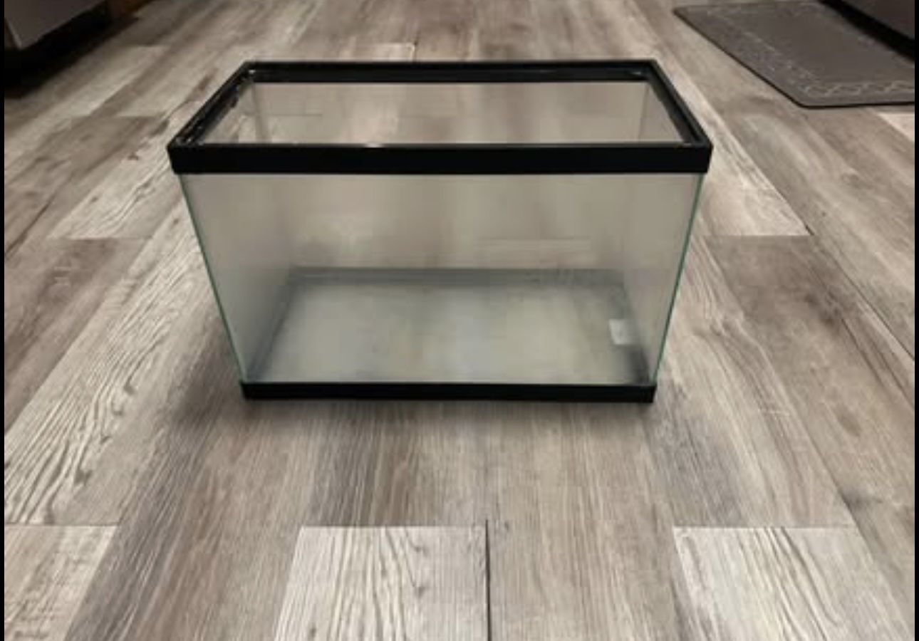 5.5 Gallon Tank
