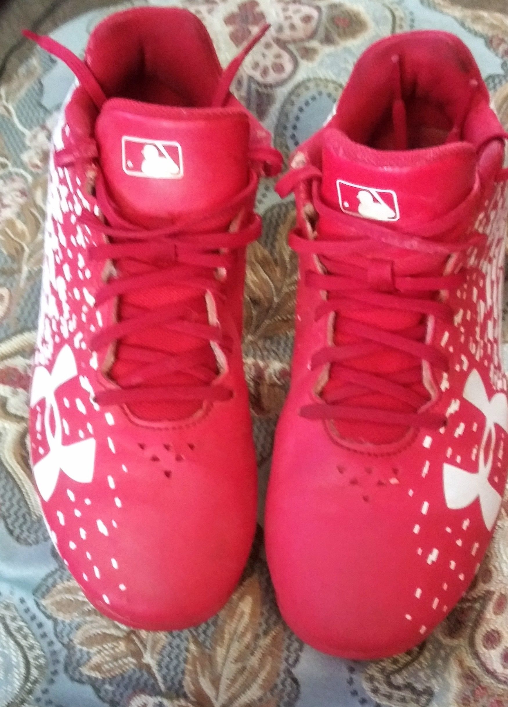 Under Armour cleats size 4y