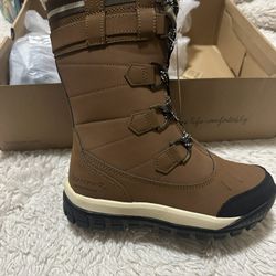 Bearpaw Women’s Snow Boot NEW