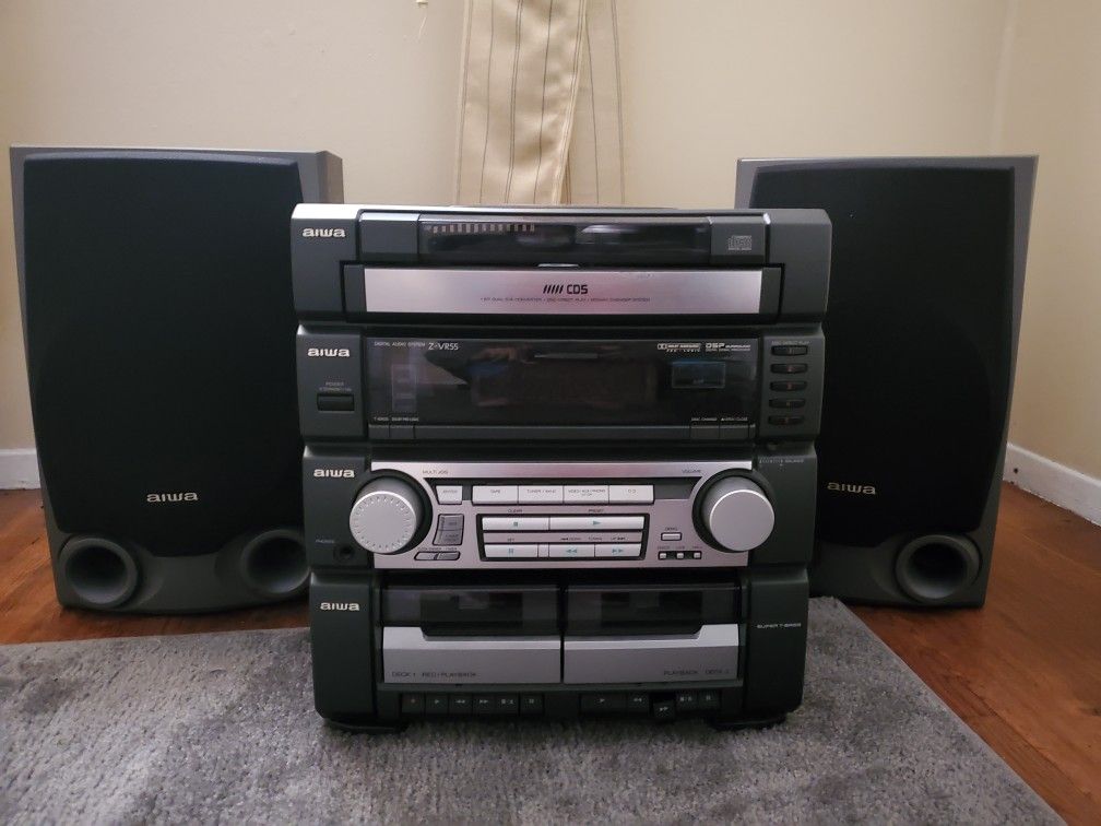 Aiwa ZVR55 Stereo - 5 Cd Changer 2 Cassettes 2 Speakers