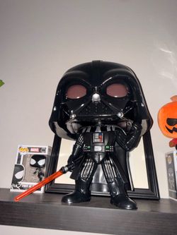 Mega Funko darth Vader
