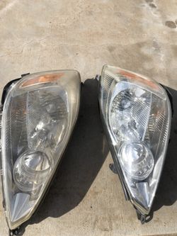 Toyota Sienna headlights 2005