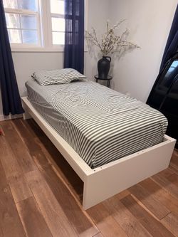 Twin XL bed