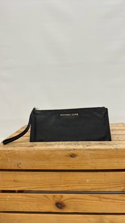 Michael Kors Black Leather Wristlet Clutch