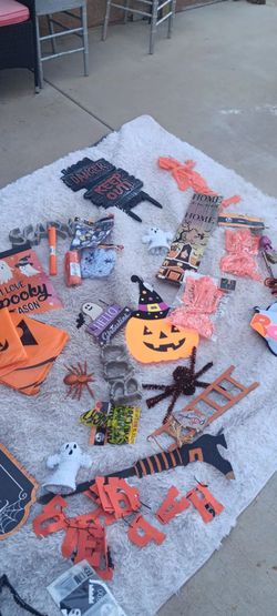 Holloween decor items New and used (  all X $14 firm