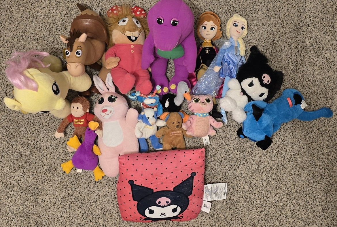 Various stuffed animals with Vintage Barney and Patti Beanie Baby