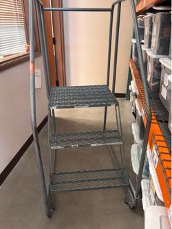 Cottermqn Rolling platform ladder