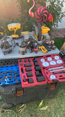 Last day yard sale