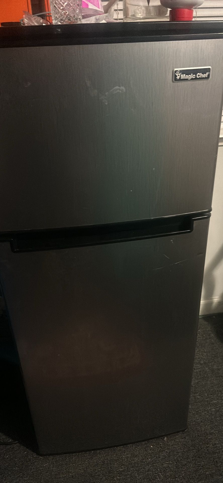 Magic Chef.. Freezer/fridge