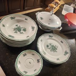 Rosenthal  Continental Chippendale 17 Piece  Standard Design ROB. CHINA PLATES