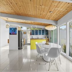 Midcentury Modern Tulip Dining Table and Chairs