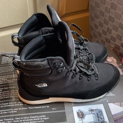 THE NORTH FACE BOOTS  Size 11 Men