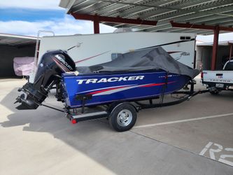 Tracker pro guide wt 175.deep V
