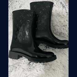 Lv Boots
