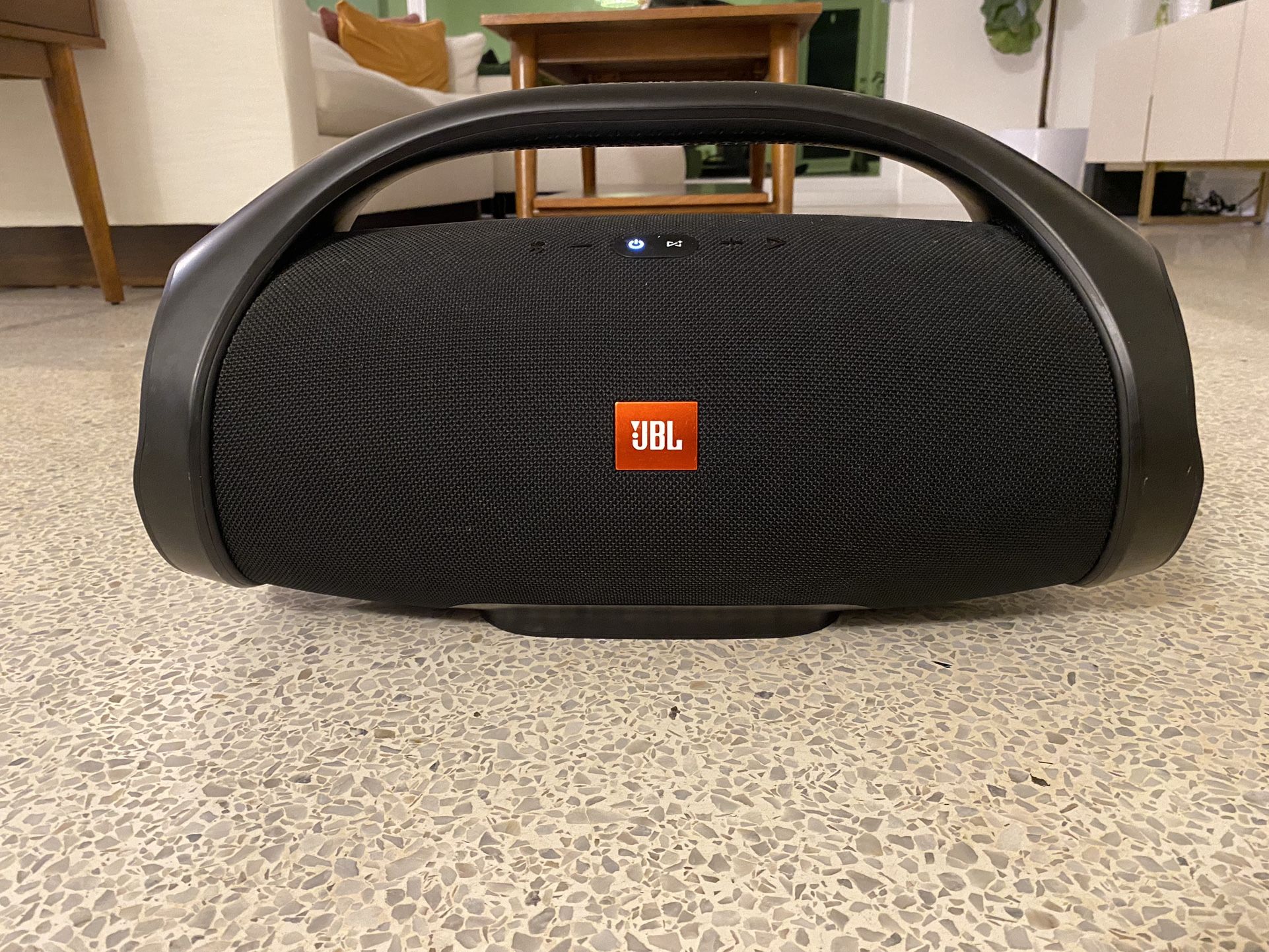 Used JBL Boombox 1