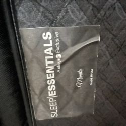 Pillow Top, Queen mattress - Used