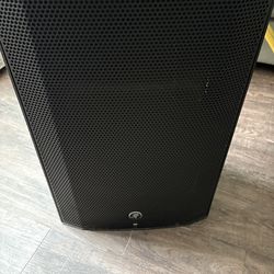 Thump 15A 15”1300W
