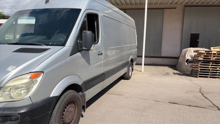 2008 DODGE SPRINTER 2500