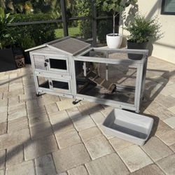 Small pet home 