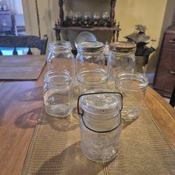22 Mason Jars With Lids