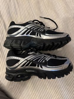 Nike Air Max Moto 2K