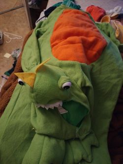 Costume