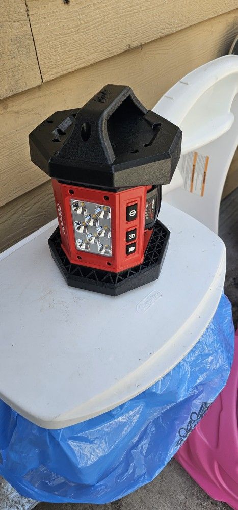 Milwaukee Flashlight