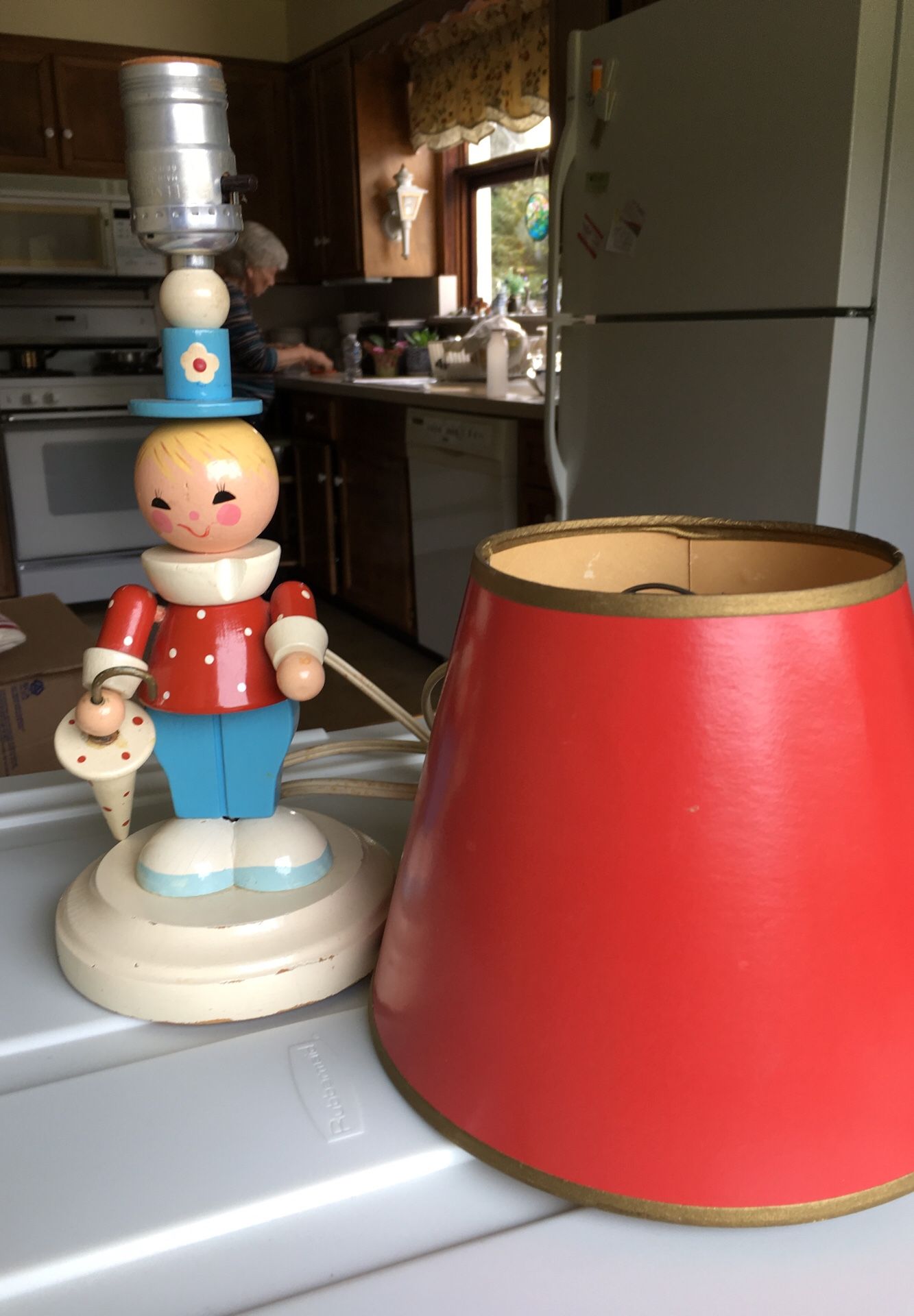 Vintage child’s lamp - Nursery Plastics Irmi