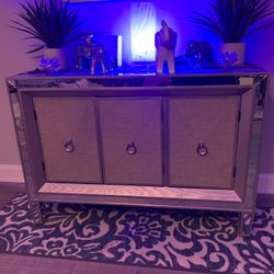 Custom Hutch Cabinet 