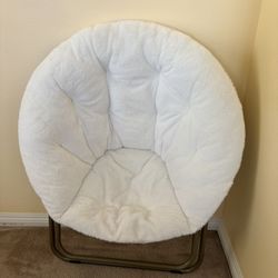Comfy White Folding Chair
