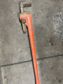 48” Pipe Wrench