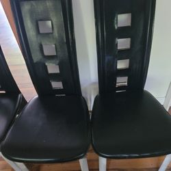 4 Chairs And Tables As Shown