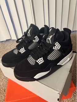 AIR JORDAN 4 RETRO SIZE 6.5